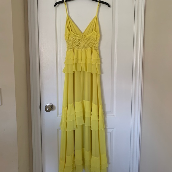 Rinascimento full-length frilled yellow dress- Size US S - Picture 4 of 6